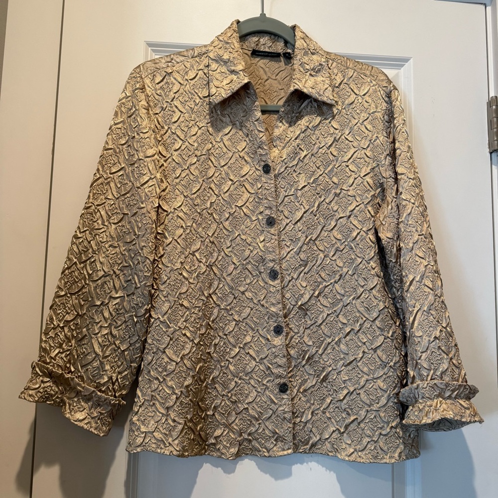 Jennifer Lloyd Women’s Med Gold Crinkle Button Up Long Sleeve V-Neck Top Shirt